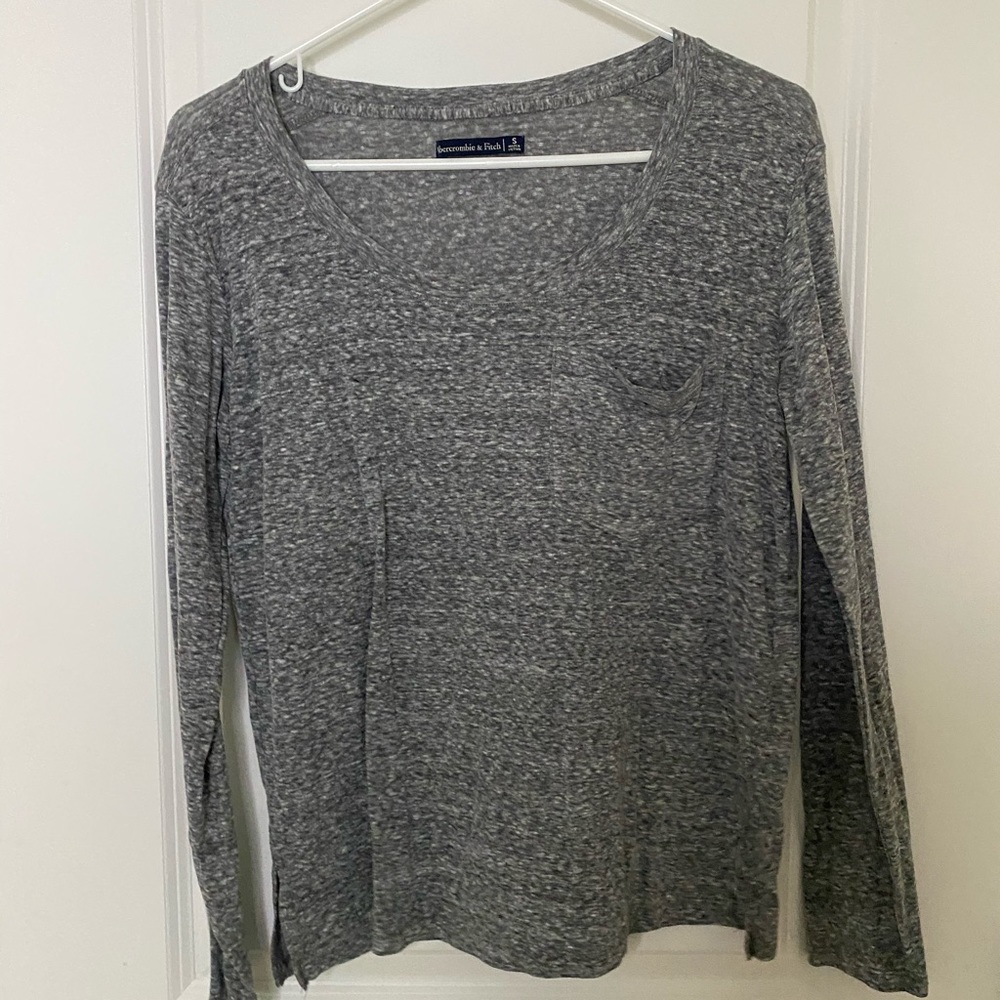 Abercrombie long sleeve tee